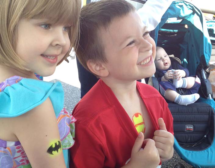 Big Grins Face Painter Super Hero